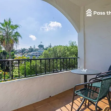 Apartment Pass The Keys En Pleno Corazon De Puerto Banus Marbella