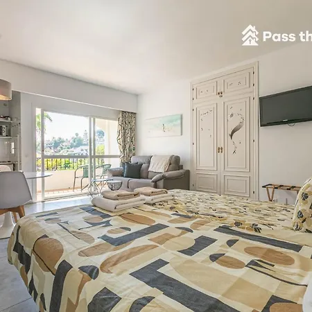 Pass The Keys En Pleno Corazon De Puerto Banus Apartment