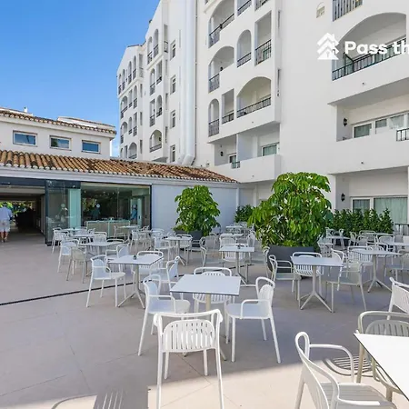 Pass The Keys En Pleno Corazon De Puerto Banus *